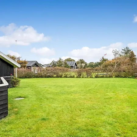 Holiday home Dagmar - 500m From The Sea By Interhome