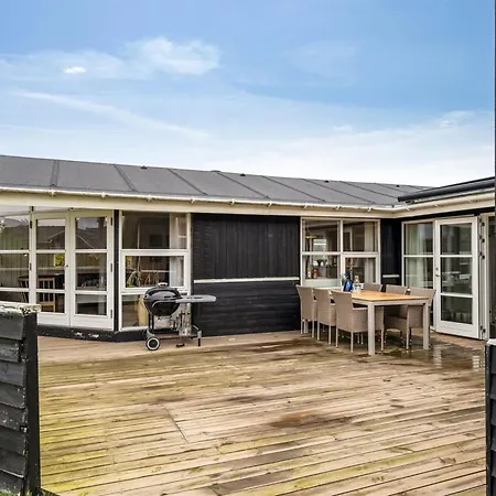 Dom wakacyjny Dagmar - 500m From The Sea By Interhome Hjørring
