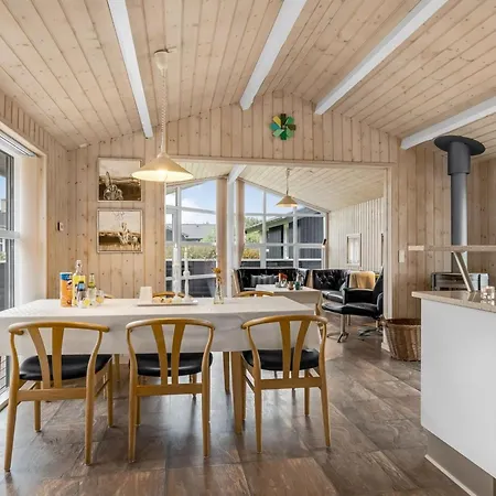 Dom wakacyjny Dagmar - 500m From The Sea By Interhome Hjørring